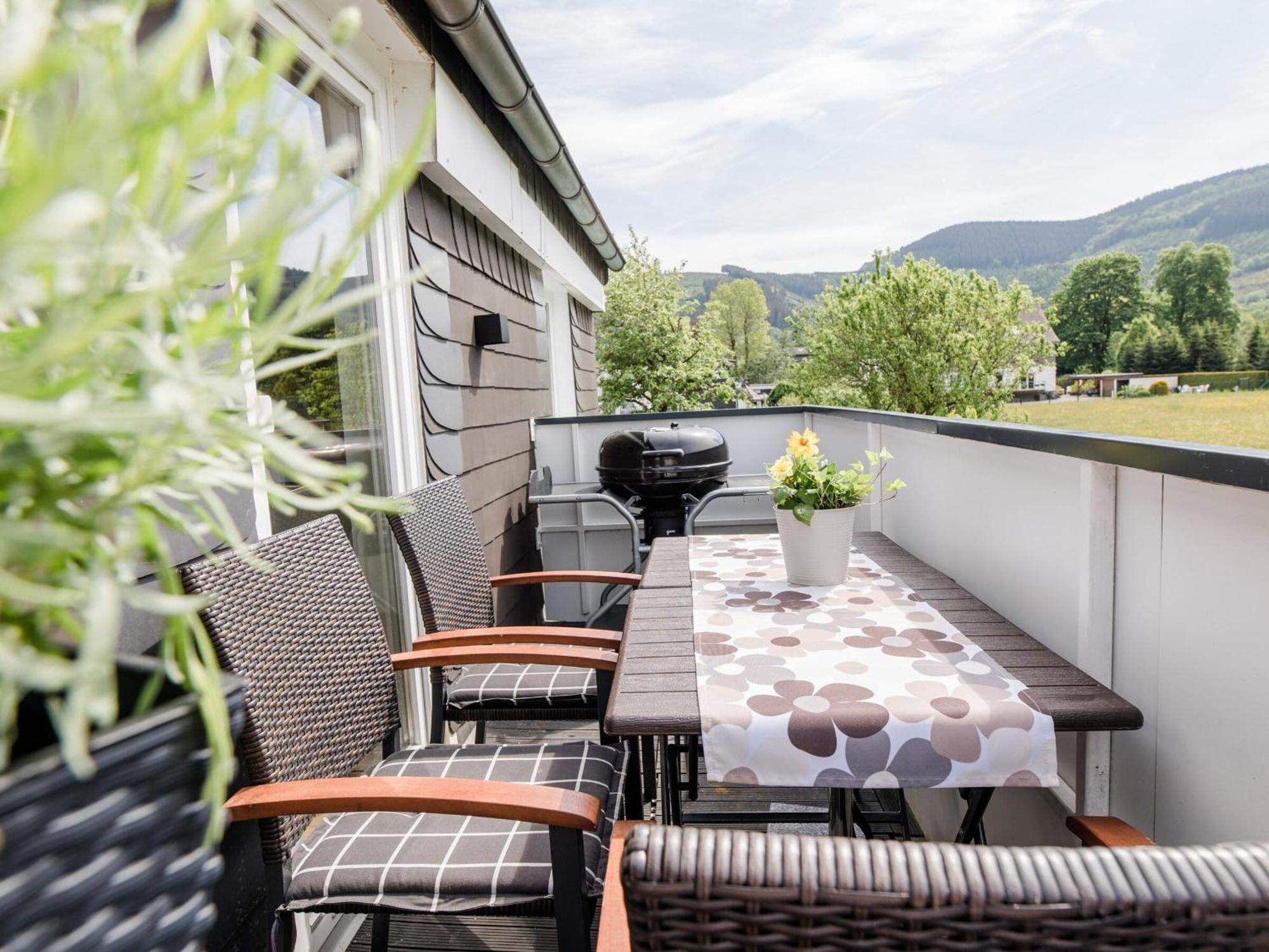 Ferienwohnung Kurparkblicksauerland Ленещат Екстериор снимка